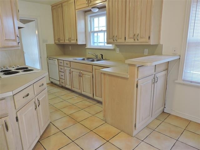 3425 Westcliff Road S - Photo 6