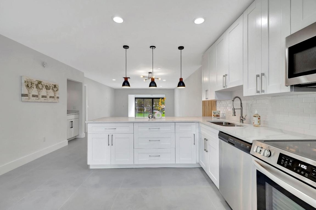 7898 Eastlake Drive - Photo 22