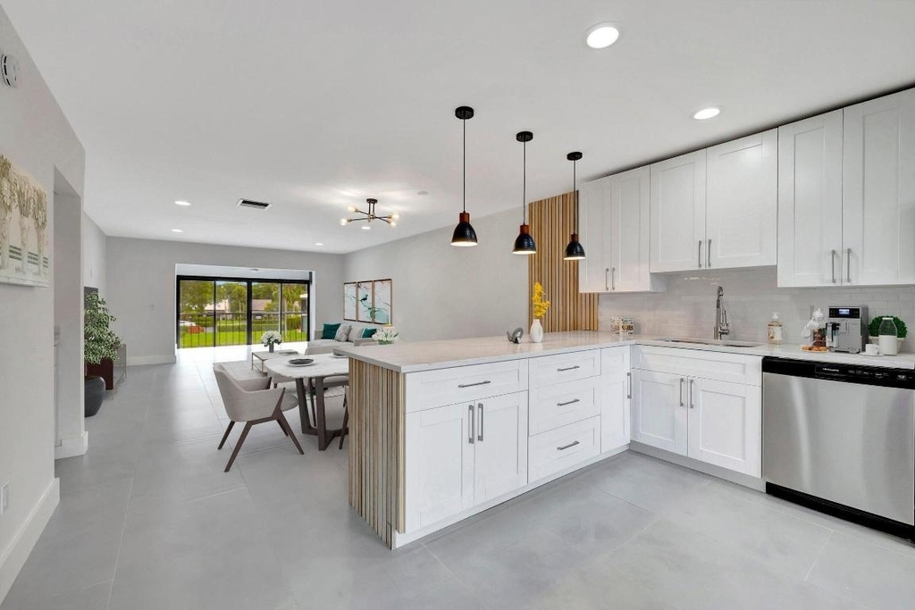 7898 Eastlake Drive - Photo 11