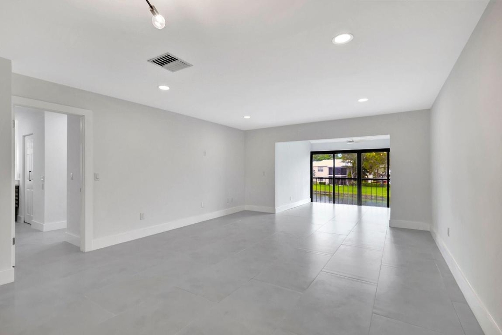 7898 Eastlake Drive - Photo 16