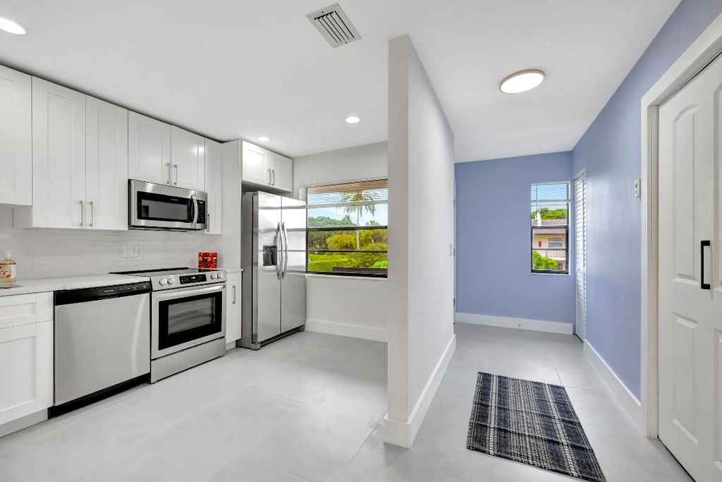 7898 Eastlake Drive - Photo 19