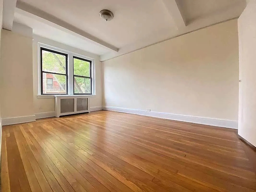 Gramercy East 21st Street - Photo 1