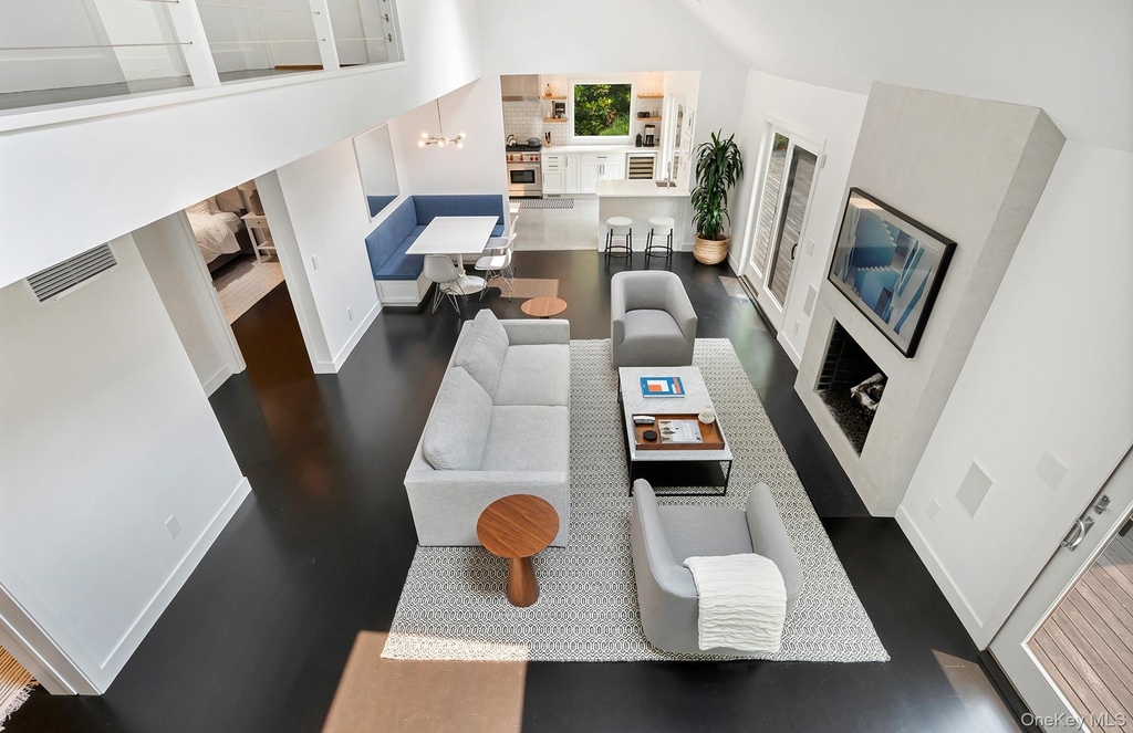 8 Foxglove Road - Photo 4