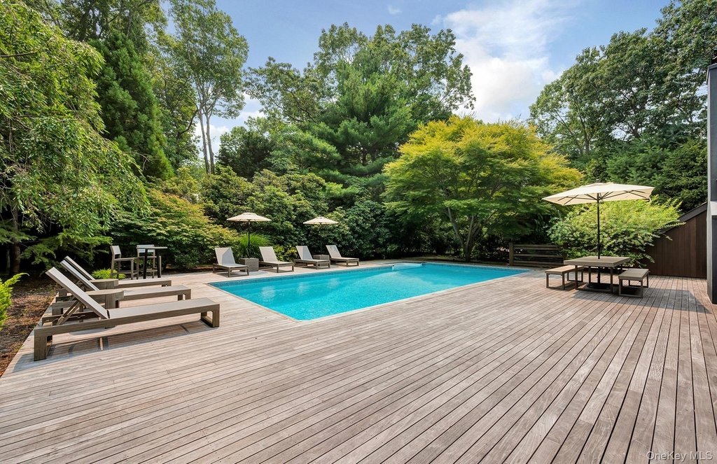 8 Foxglove Road - Photo 2