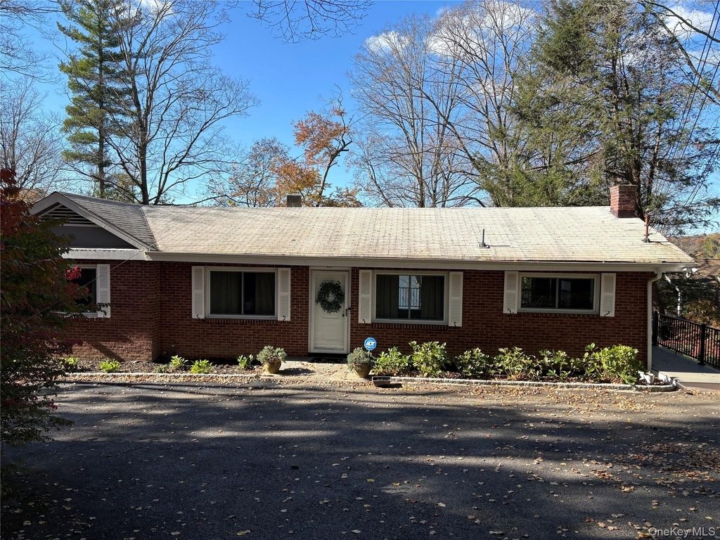 57 Truesdale Lake Drive - Photo 0