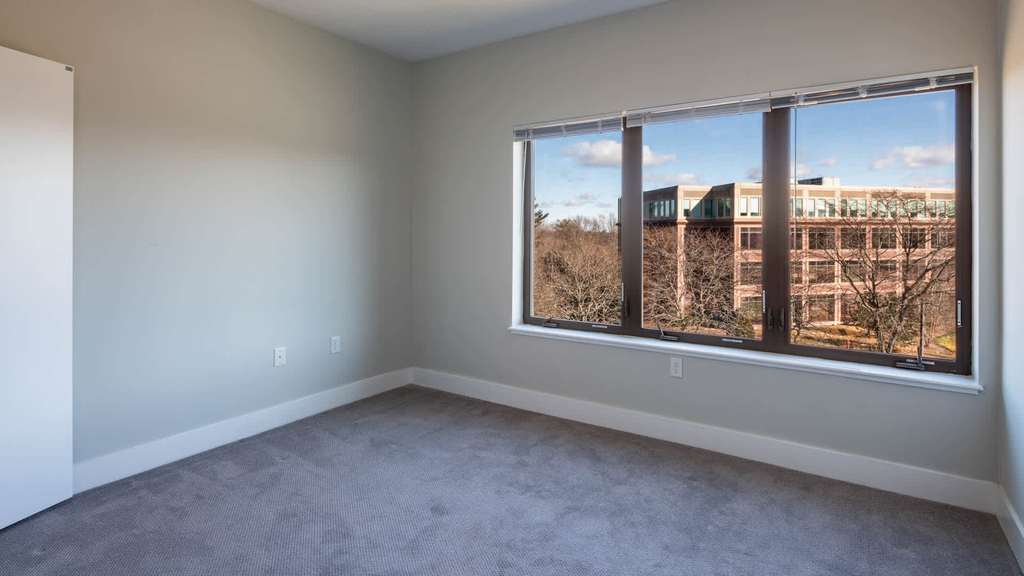 20 Corporate Drive - Photo 85