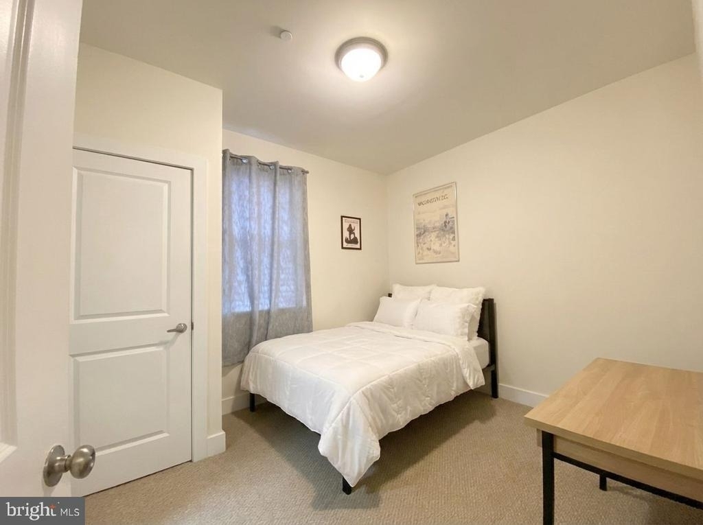 1622 W Jefferson Street - Photo 11