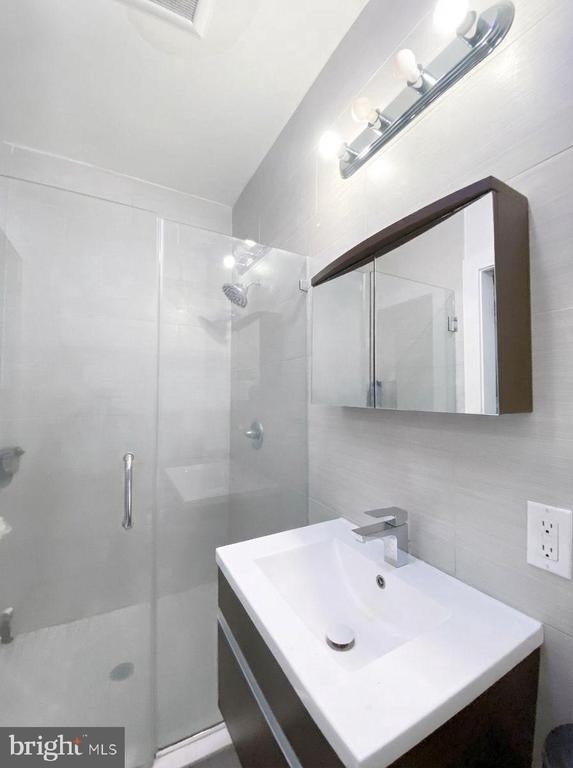 1622 W Jefferson Street - Photo 8