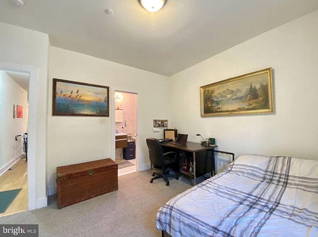 1622 W Jefferson Street - Photo 6