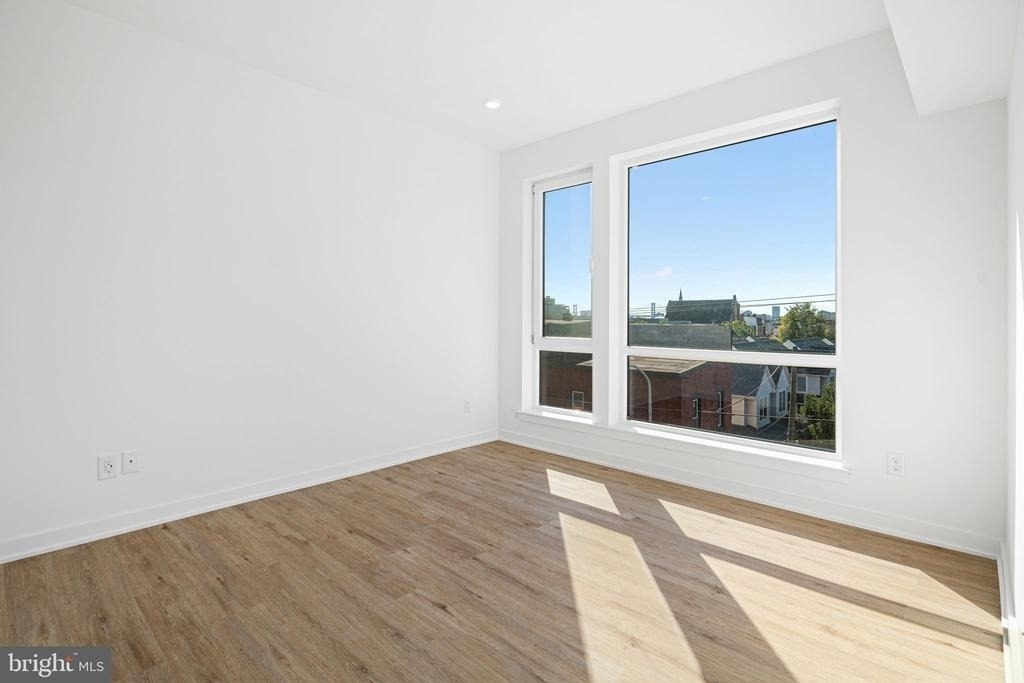 701 Cecil B Moore Avenue - Photo 8