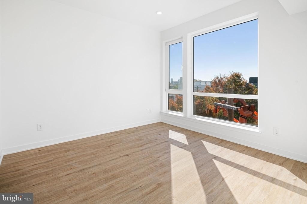 701 Cecil B Moore Avenue - Photo 5