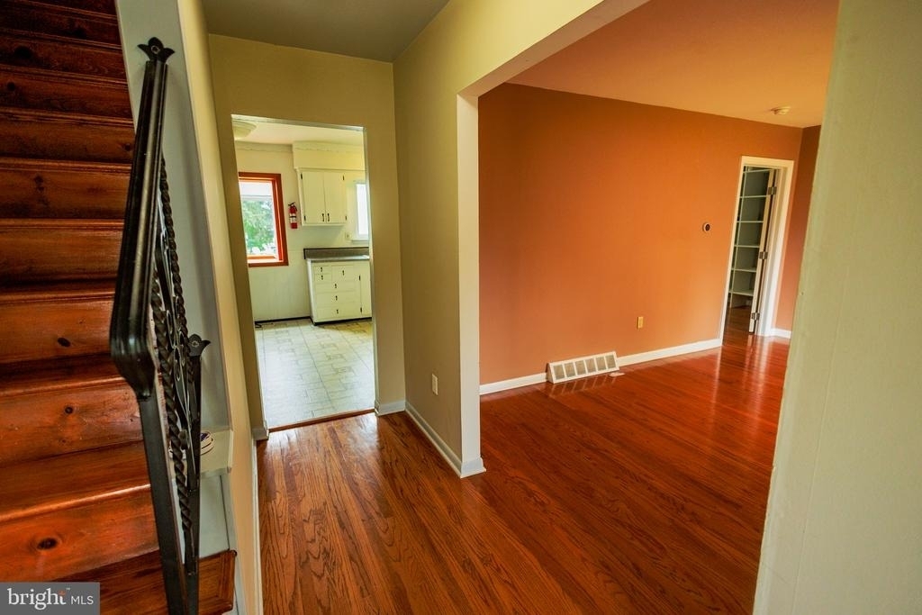 300 Macclelland Avenue - Photo 7