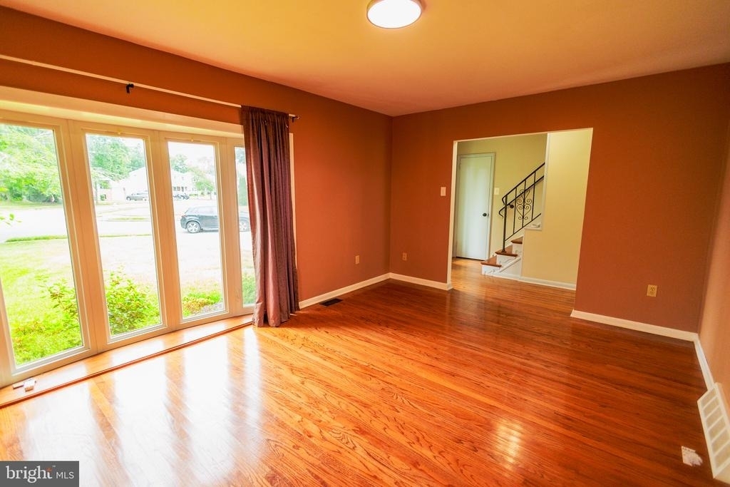 300 Macclelland Avenue - Photo 9