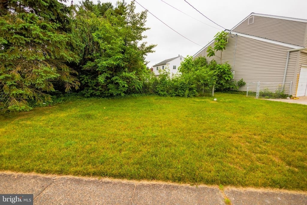 300 Macclelland Avenue - Photo 3