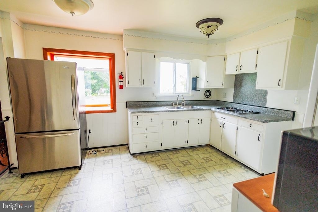 300 Macclelland Avenue - Photo 14