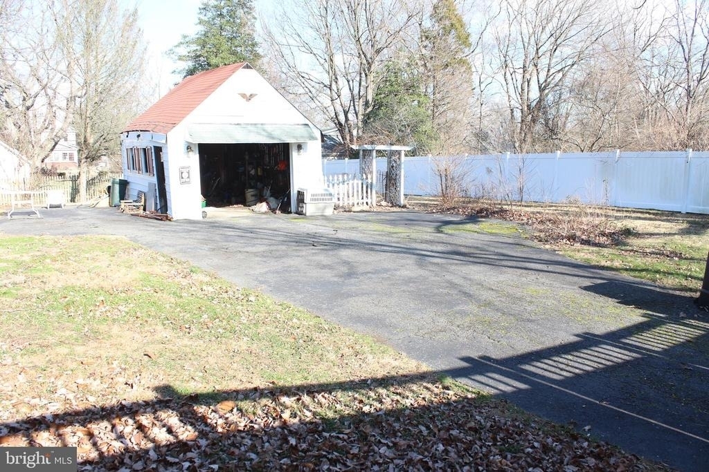 217 Villanova Road - Photo 5