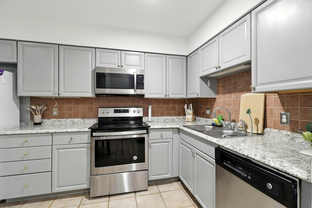 1532 Prairie Grove Drive - Photo 4