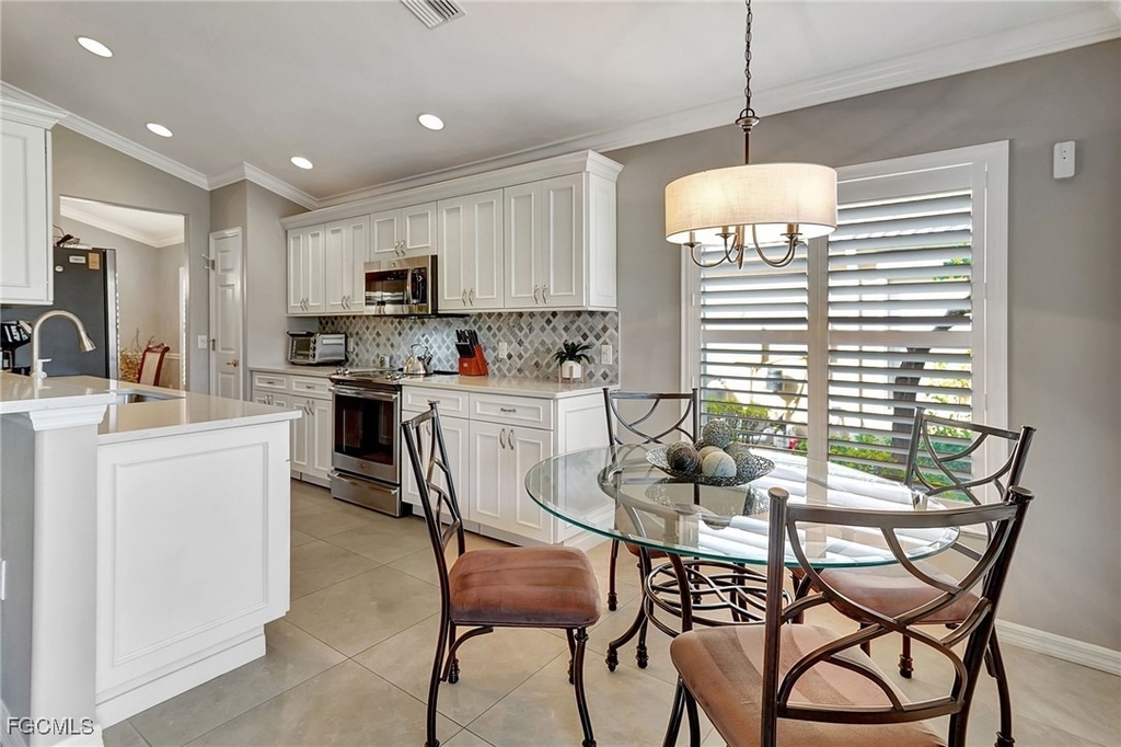 11041 Iron Horse Way - Photo 7