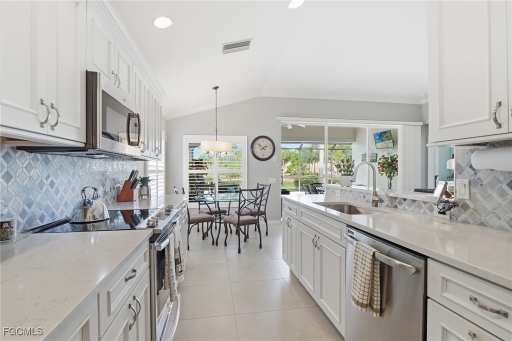 11041 Iron Horse Way - Photo 18