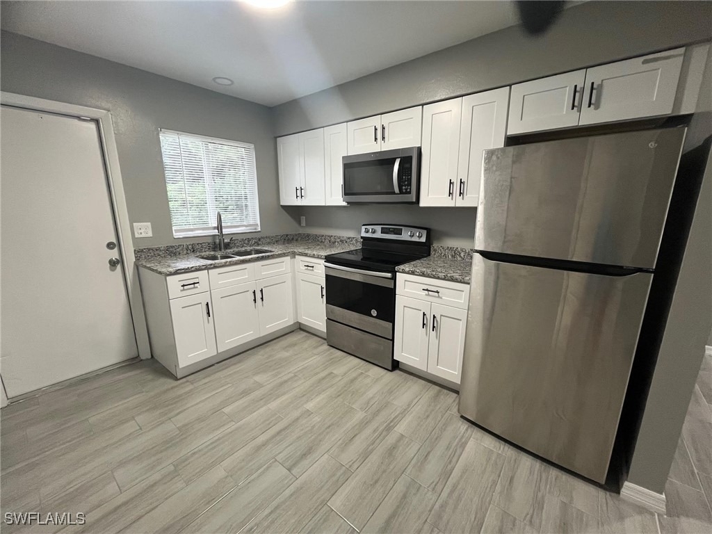 119 Gordon Avenue S - Photo 1