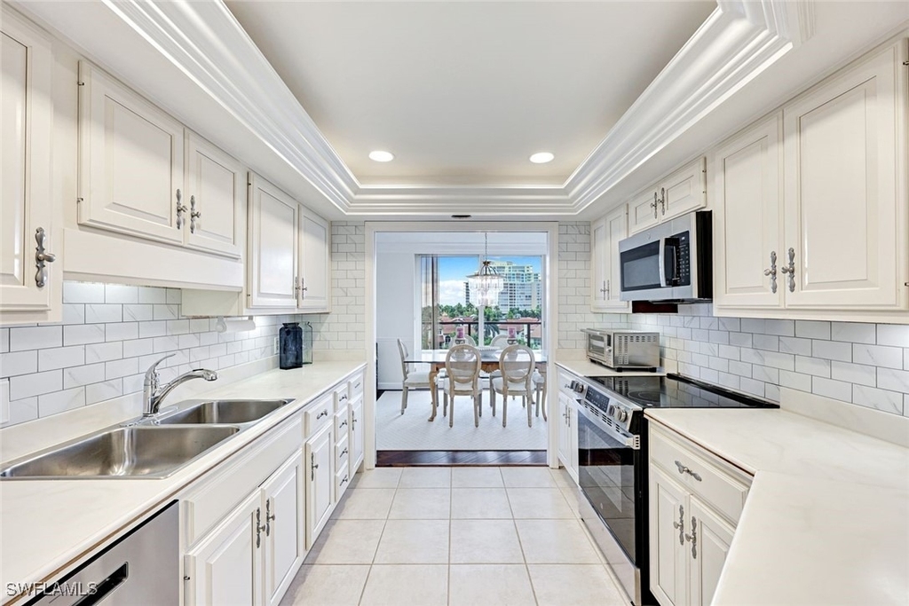 4901 Gulf Shore Boulevard N - Photo 3