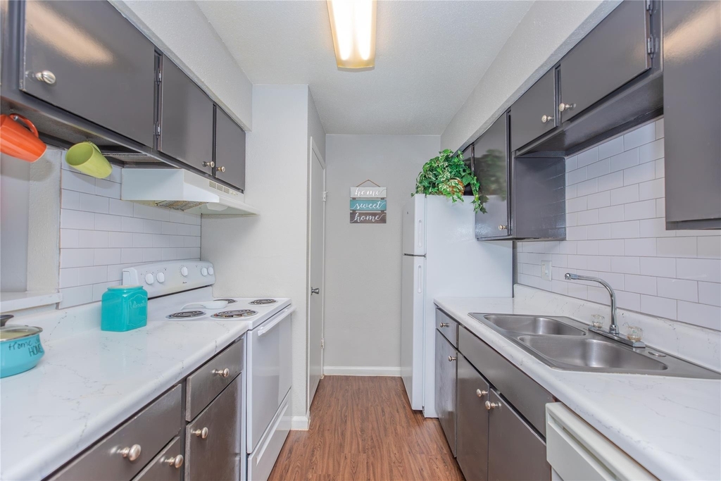 3401 Ocee Street - Photo 0