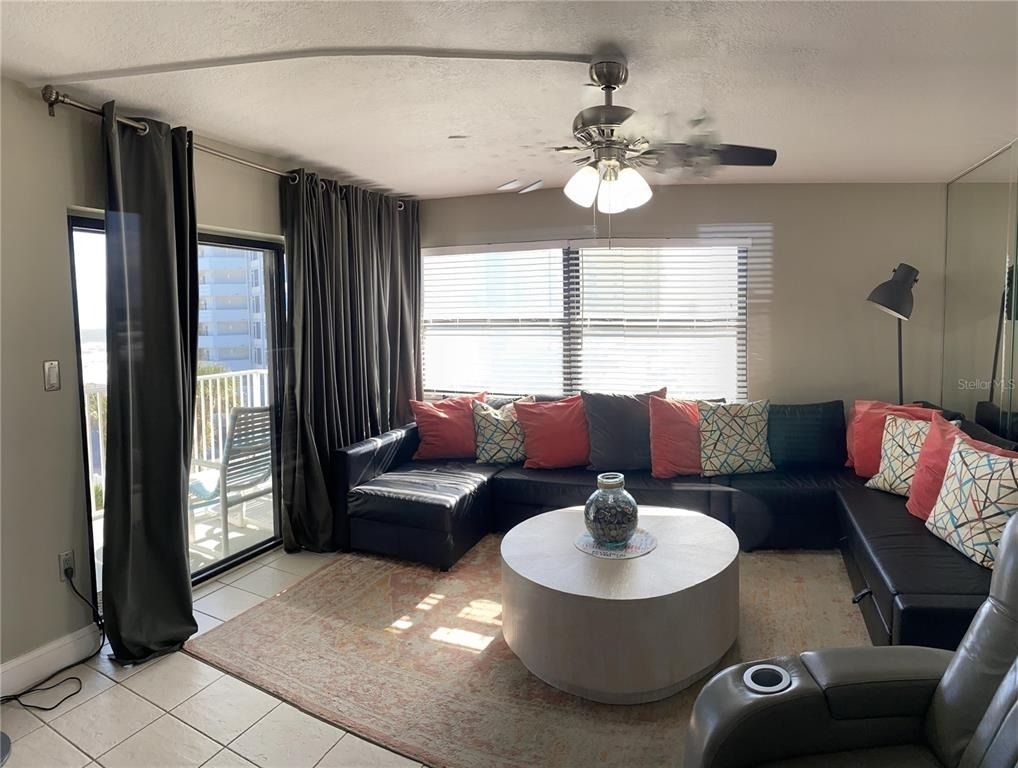 1571 S Atlantic Avenue - Photo 1