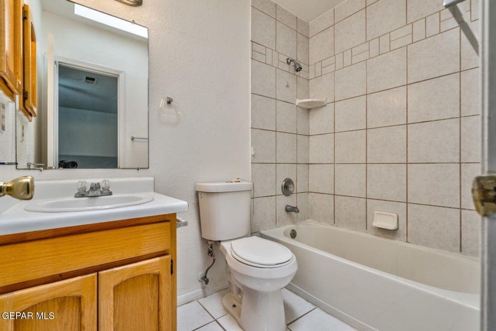 12521 Angie Bombach Avenue - Photo 15