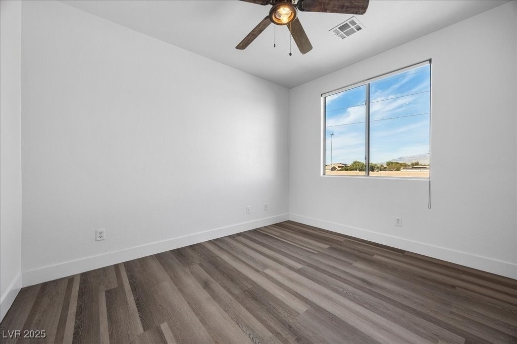 6332 Peggotty Avenue - Photo 26