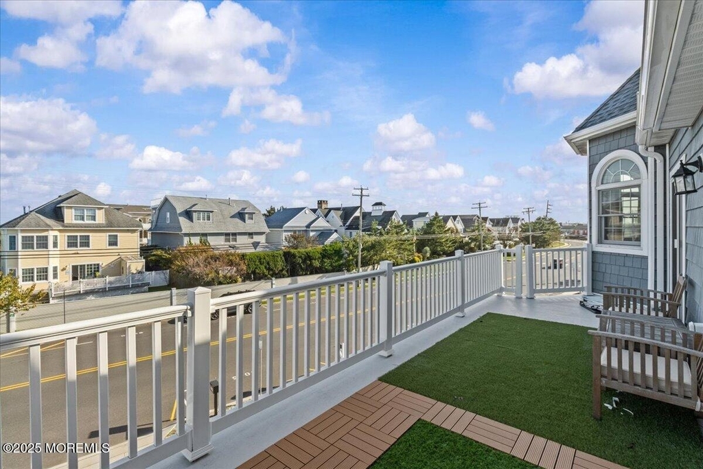 1613 Ocean Avenue - Photo 16