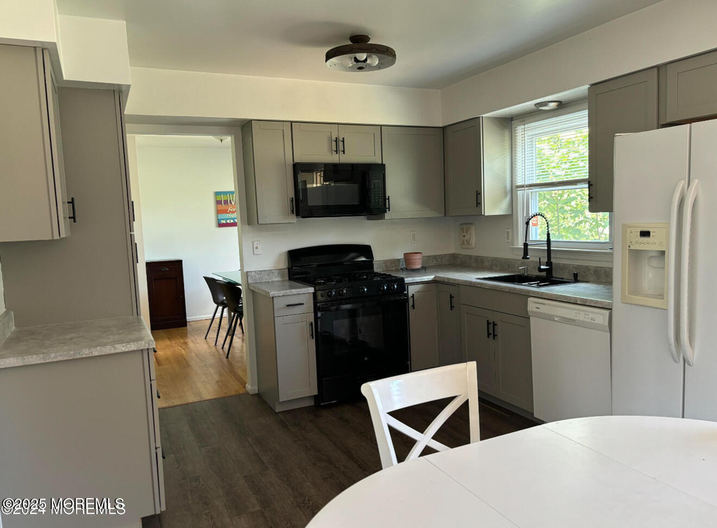 41 Heath Avenue - Photo 6