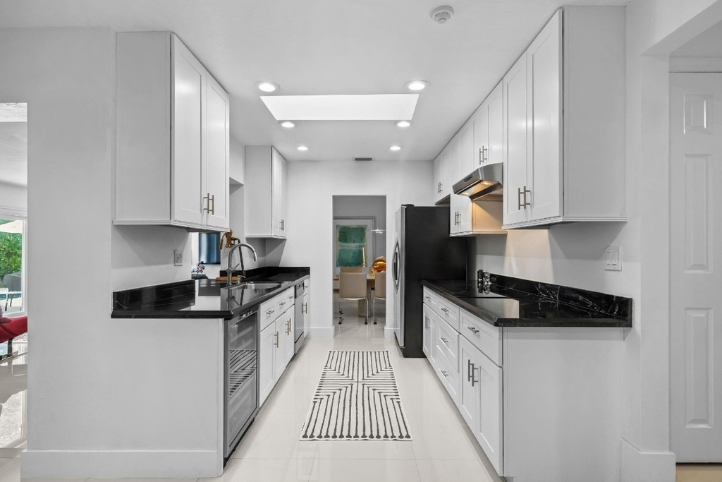 326 Seven Isles Drive - Photo 10