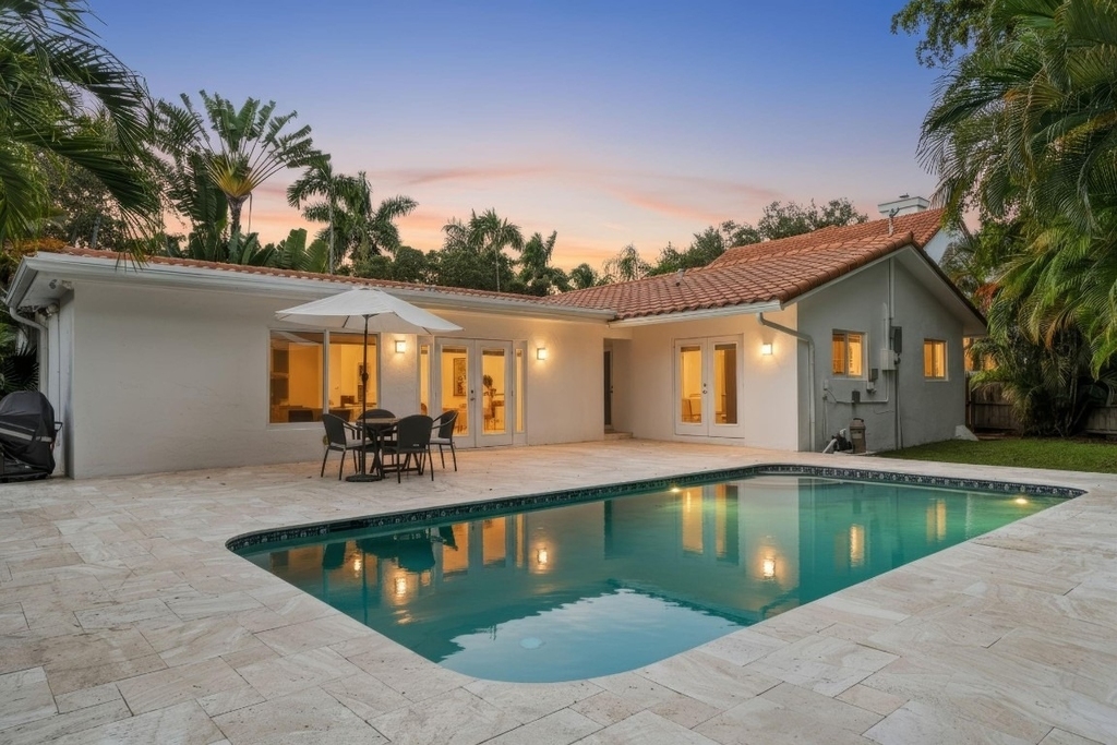 326 Seven Isles Drive - Photo 1