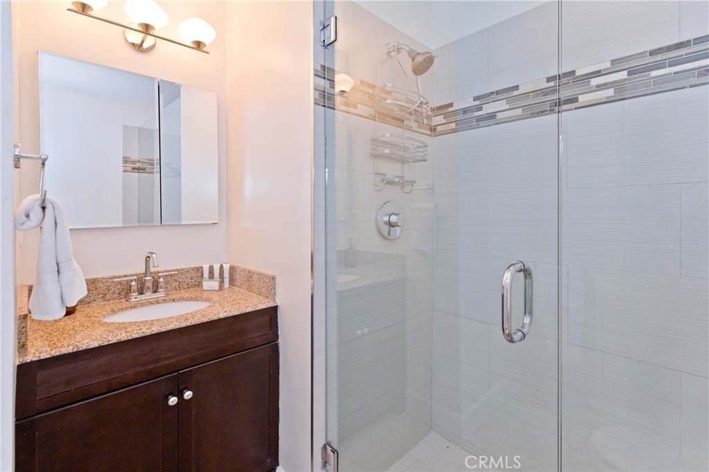 1057 E Marshall Way - Photo 18