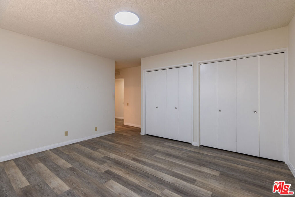 1538 Stanford Street - Photo 6
