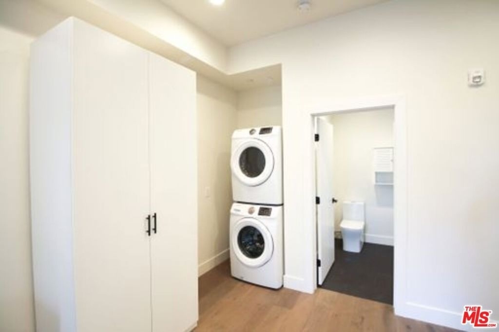 321 N Bixel Street - Photo 15