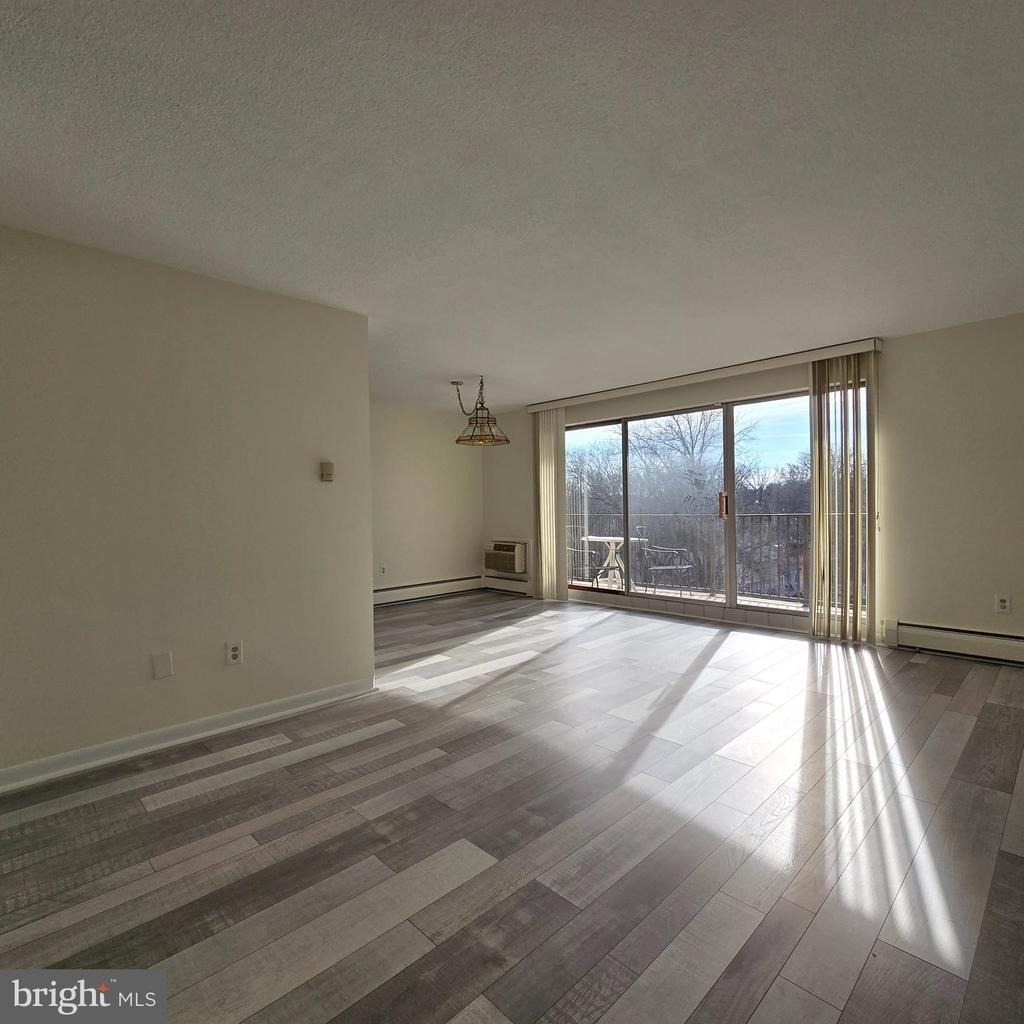 111 Chestnut Street - Photo 2