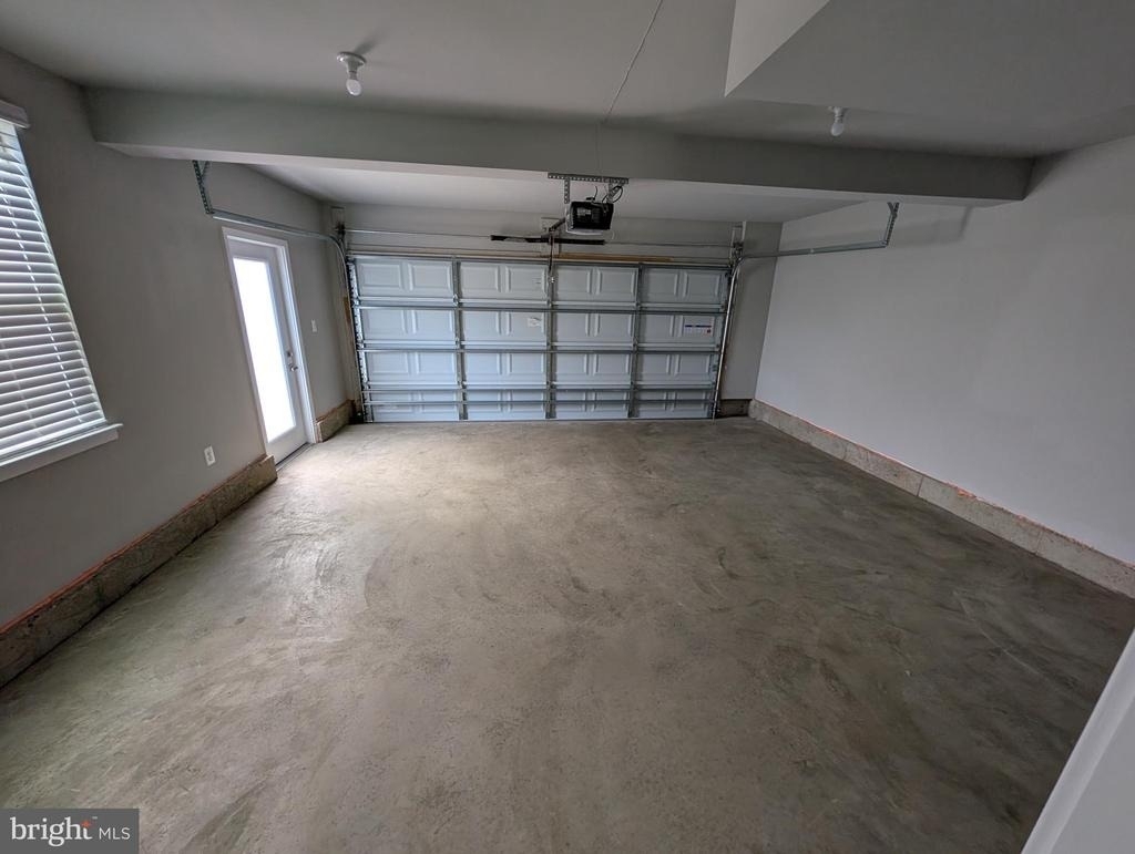 8445 Hamlin Street - Photo 6
