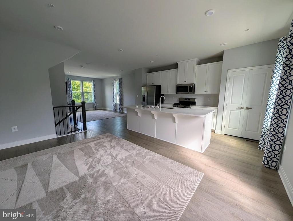 8445 Hamlin Street - Photo 3