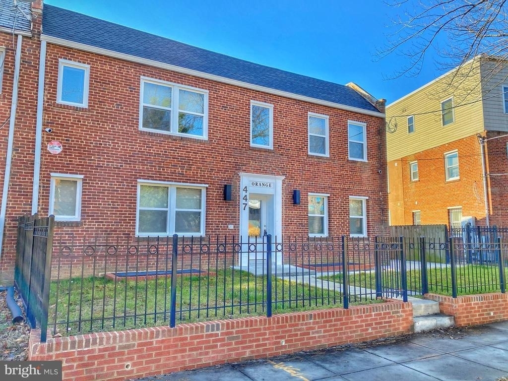 447 Orange Street Se - Photo 6