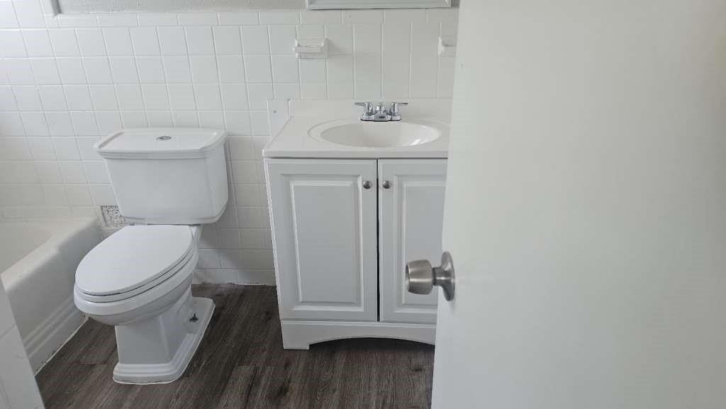 9222 Lockwood Drive - Photo 4