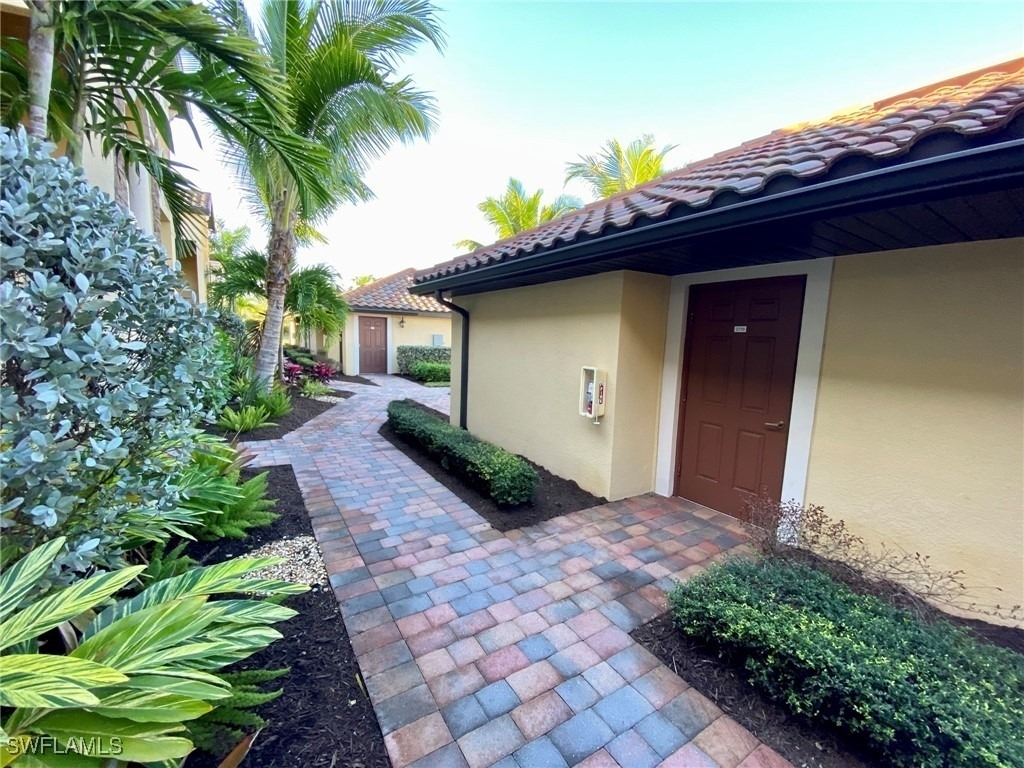 9532 Avellino Way - Photo 23