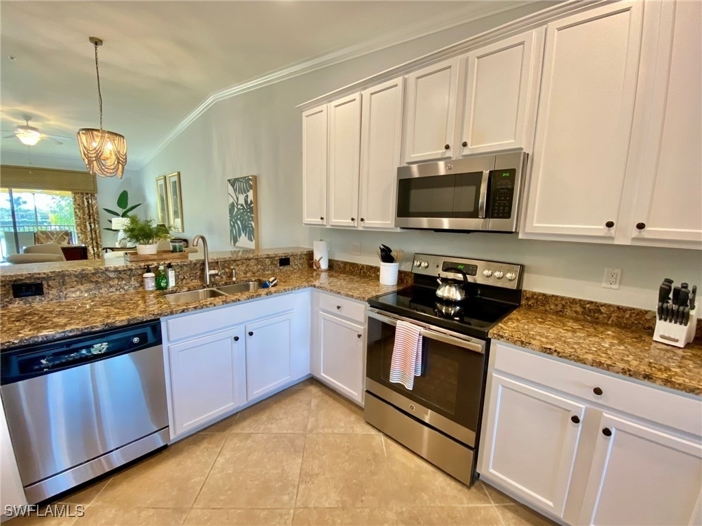 9532 Avellino Way - Photo 10