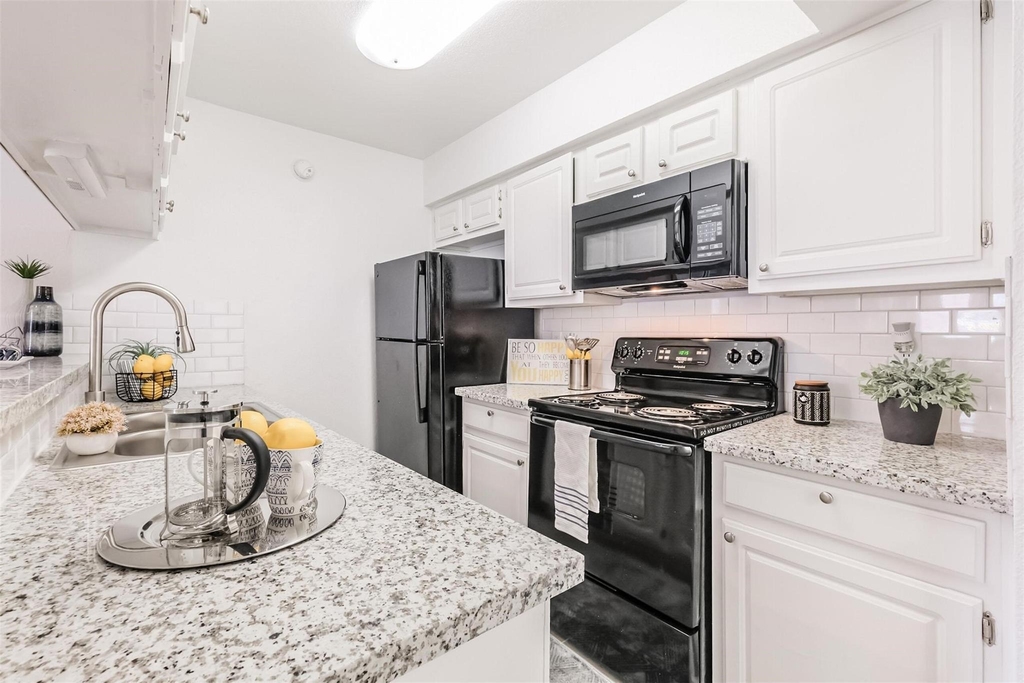 8162 Richmond Avenue - Photo 1