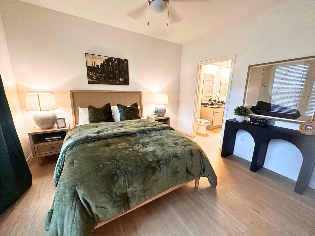 17011 W Little York Road - Photo 2