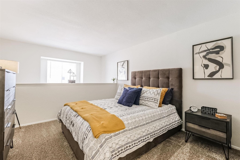 8162 Richmond Avenue - Photo 11