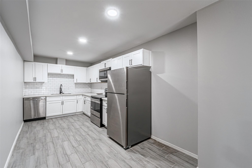 9711 Linkmeadow Lane - Photo 5
