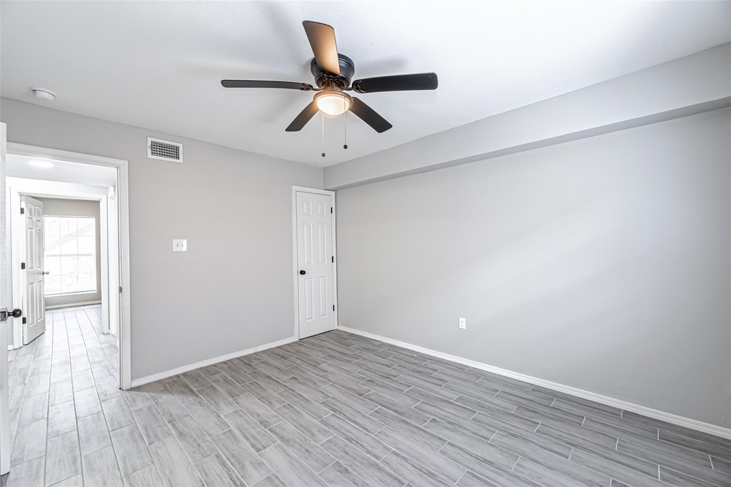 9711 Linkmeadow Lane - Photo 9