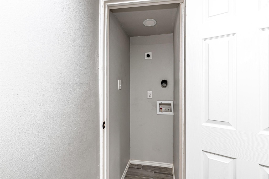 9711 Linkmeadow Lane - Photo 17