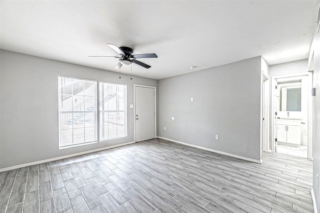 9711 Linkmeadow Lane - Photo 7